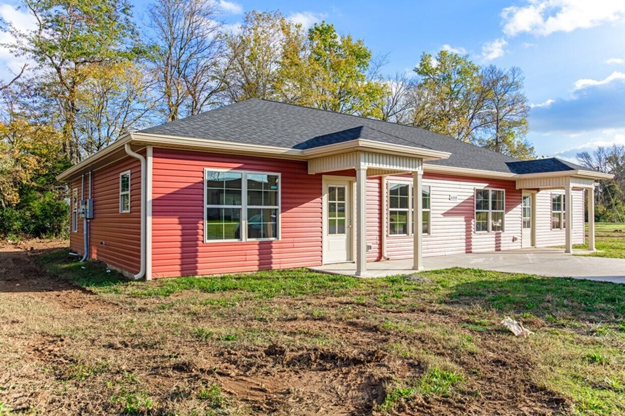 600602 Colonelette Dr Unit 602 Drive Duplex, Hopkinsville