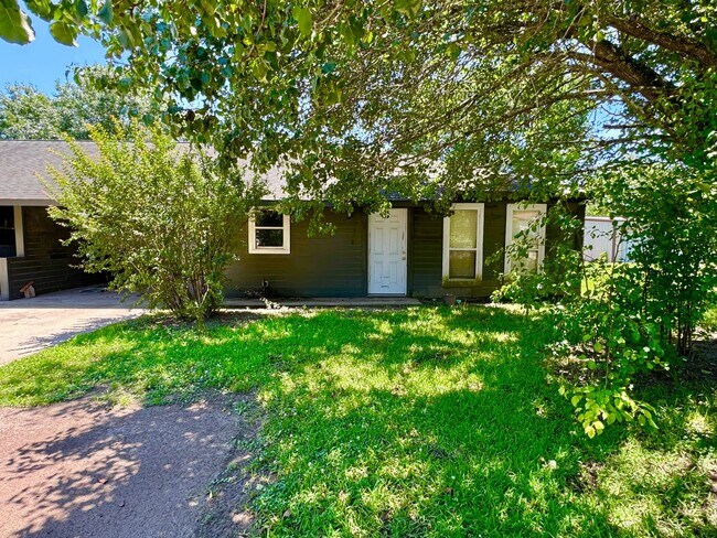 Foto del edificio - Duplex for Rent!