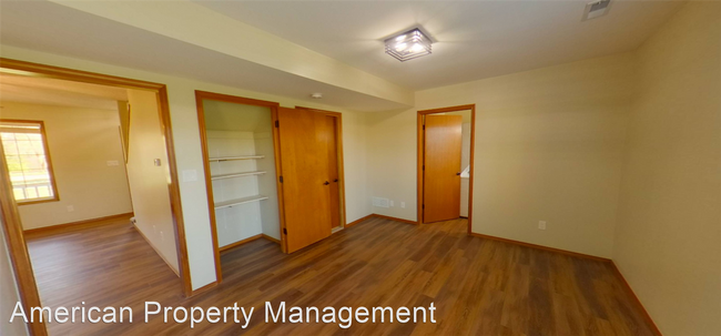 Foto del edificio - 4 br, 1.5 bath House - 416 Butterfield Rd