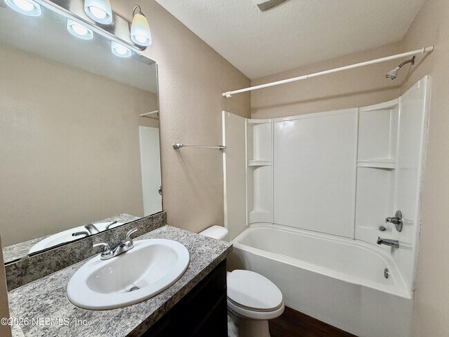 Foto del edificio - 8135 Firetower Rd
