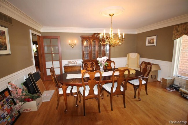 Foto del edificio - 52396 Royal Forest Dr