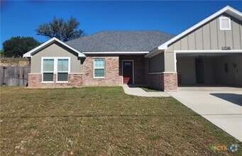 Building Photo - 1236 Stone Vly Dr