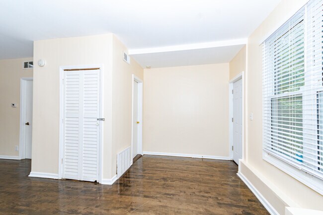 Foto del edificio - 1618 N Rockwell St