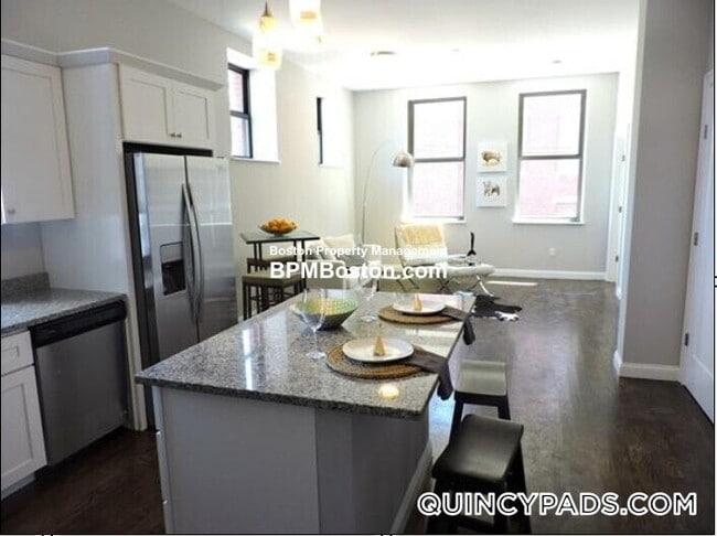 Building Photo - 10 Merrymount Rd