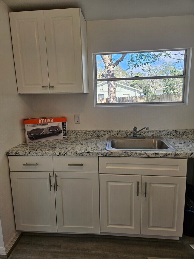 Foto del edificio - 3710 E Flora St