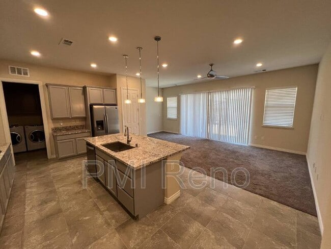 Building Photo - 8378 Simsbury Dr