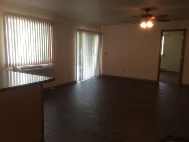 Building Photo - 11377 Executive Ln