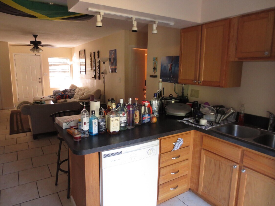 Foto del edificio - 115 SW 24 St