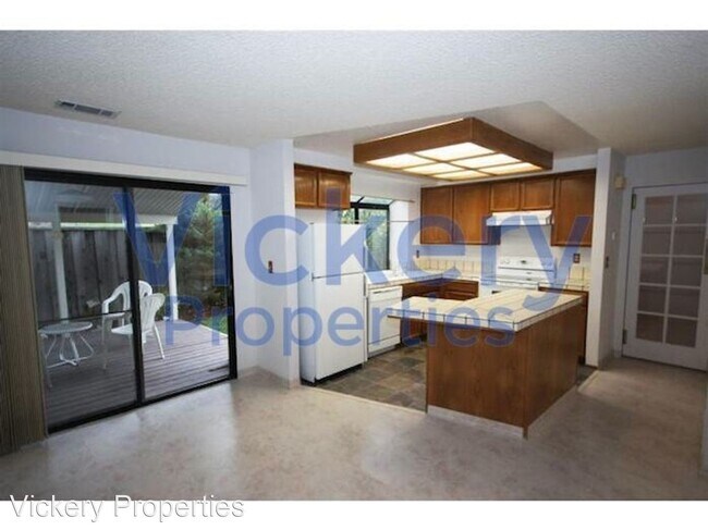 Foto del edificio - 3 br, 2 bath House - 300 Lakehurst Drive