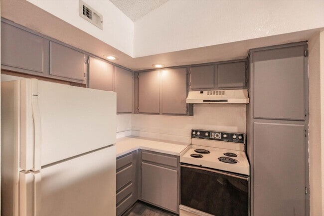 Building Photo - 1401 Village Blvd
