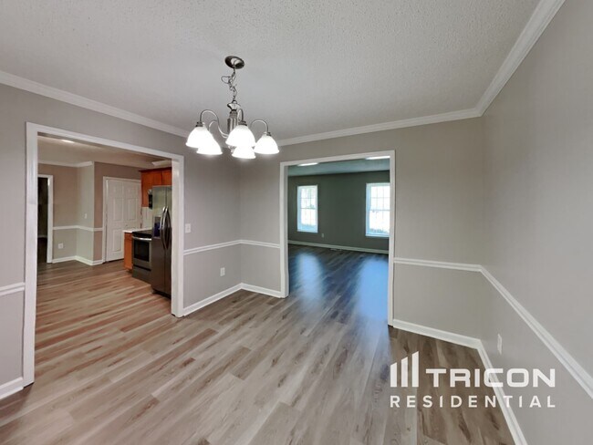 Foto del edificio - 5520 Brookshadow Dr