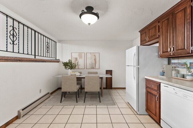 Foto del edificio - 2404 Canter Ln