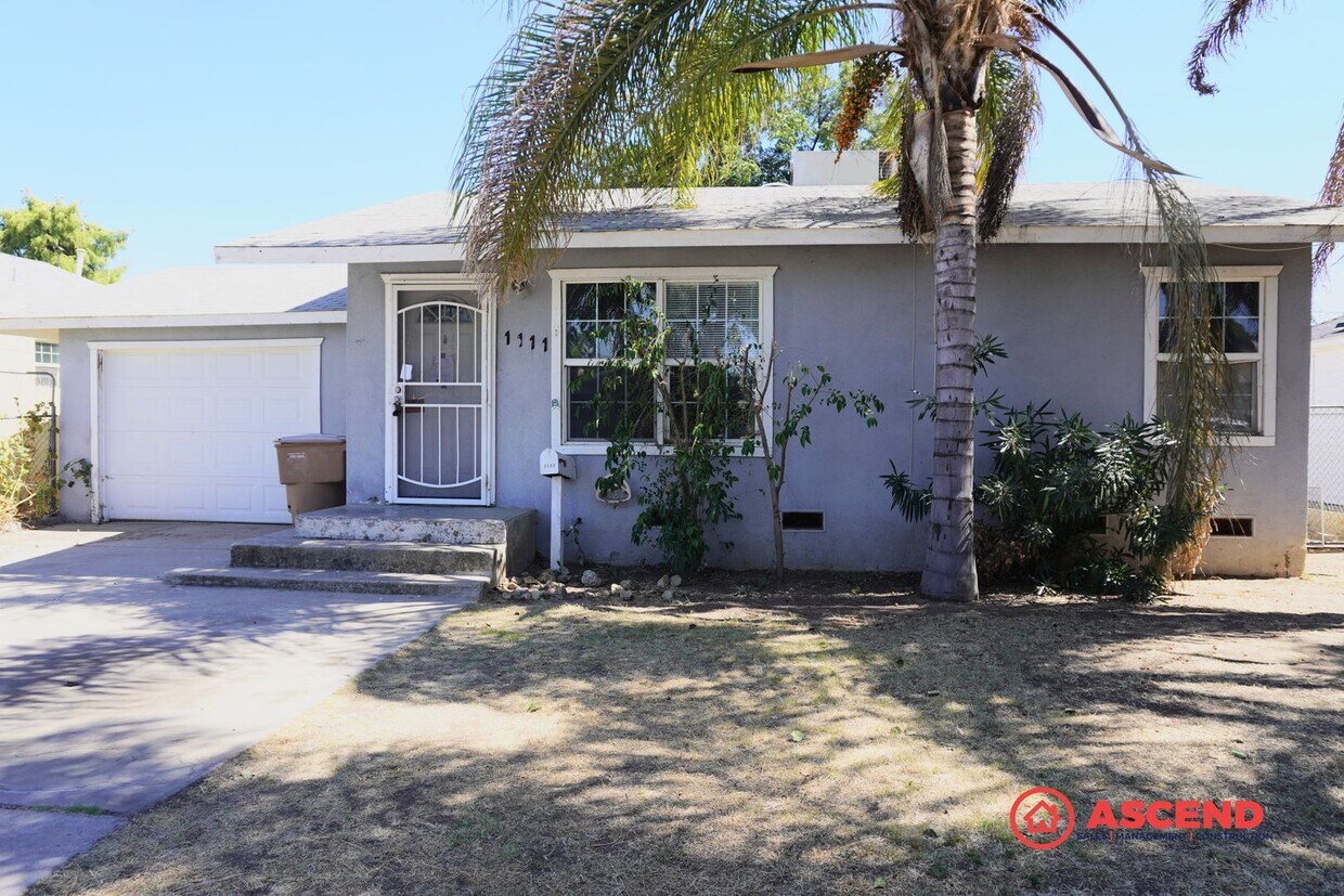 Foto principal - Cozy home located in the Northeast!