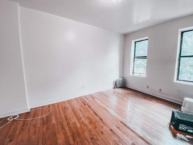 Building Photo - 450 W 162nd St