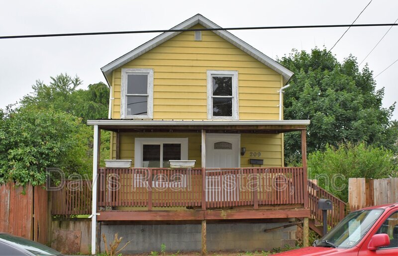209 Linden St, Lock Haven, PA 17745 House Rental in Lock Haven, PA