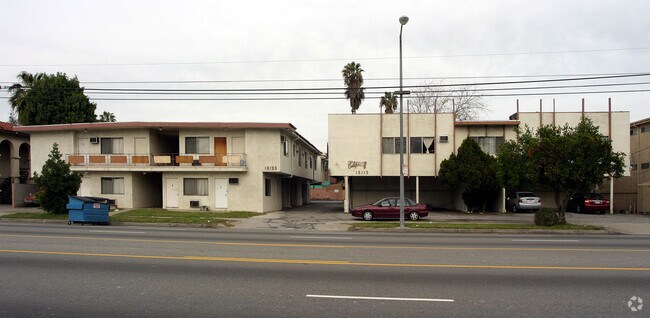Foto del edificio - Wedgewood Gardens - No Vacancy