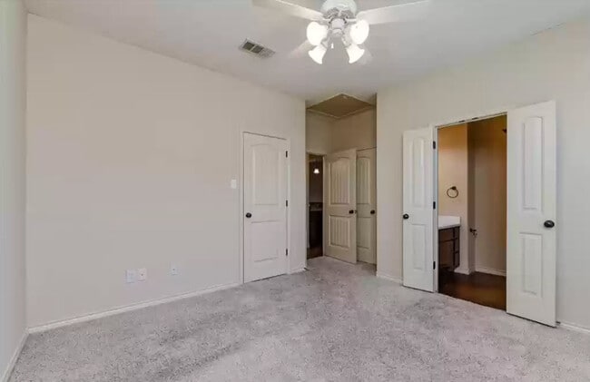 Dormitorio - 2912 Old Ironsides Dr