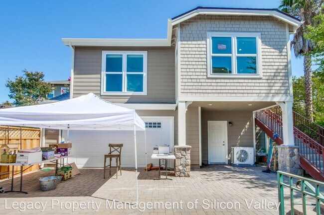 Building Photo - 1 br, 1 bath House - 1033 B Garland Ave