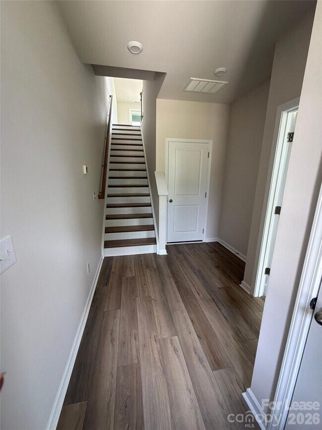 Foto del edificio - 4623 Swan Meadow Ln