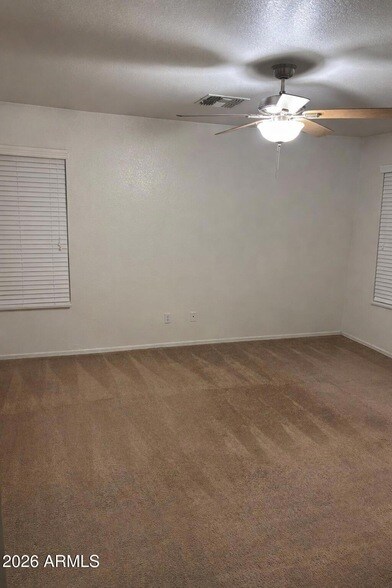 Foto del edificio - 9591 N 81st Dr