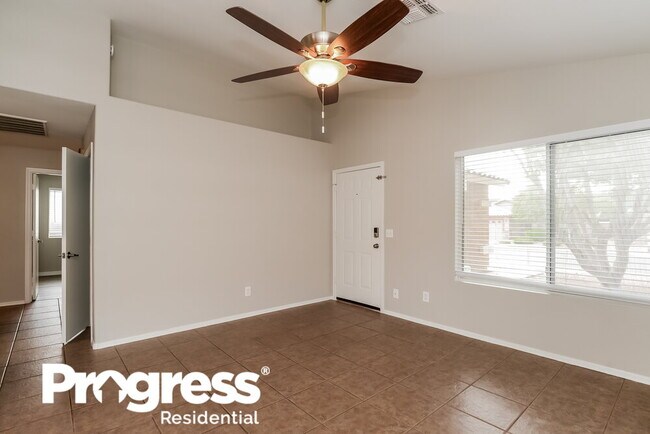 Building Photo - 429 S 93rd Pl