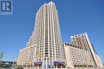 Building Photo - 628-628 Fleet St