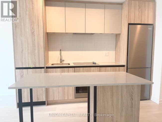 Photo du bâtiment - 7950 Bathurst St