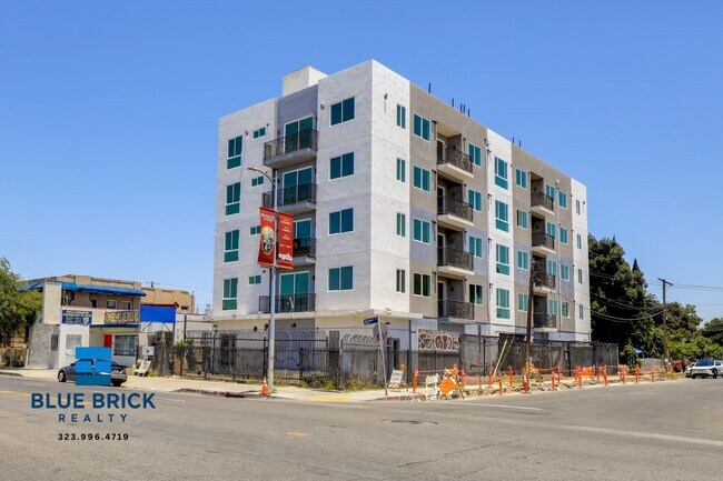 Foto del edificio - 4324 S Vermont Ave