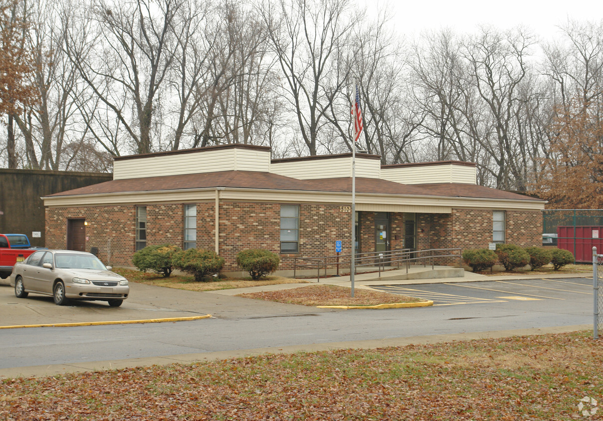 Primary Photo - W K Elliot Garden Apartments