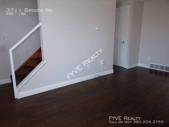 Foto del edificio - Spacious 2 bedroom 1 bath townhome