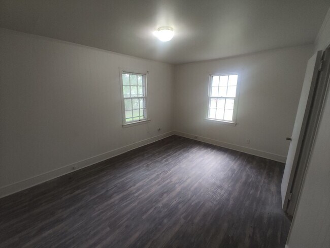 Foto del edificio - 602 Larkspur Rd