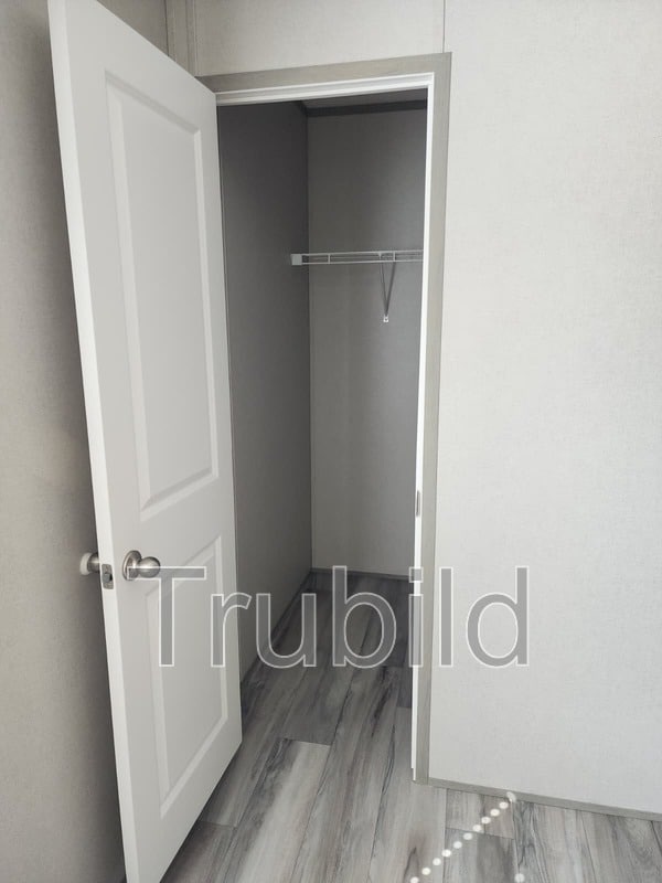 Building Photo - 1000 Wave Ln