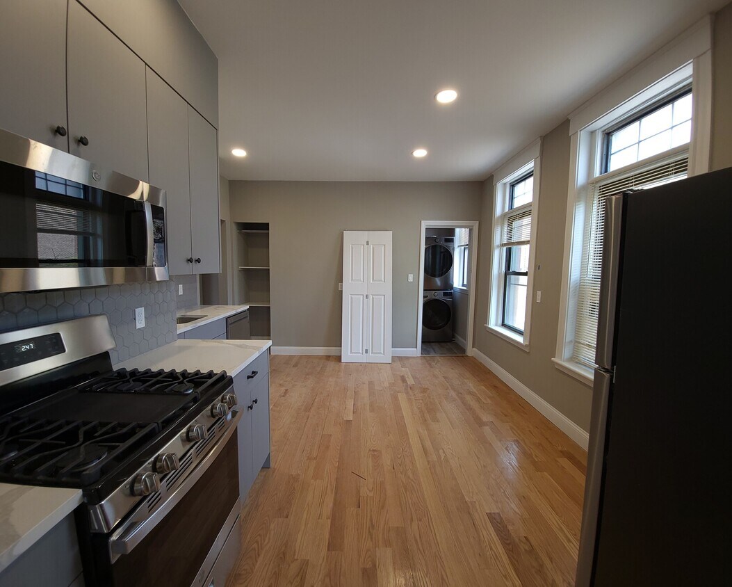 1914 Beacon St Unit 1, Boston, MA 02135 1914 Beacon St Boston, MA