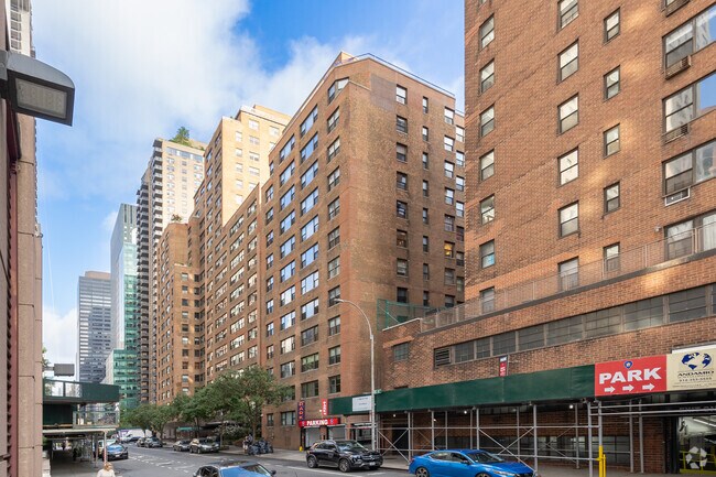 Foto del edificio - 744-748 2nd Ave