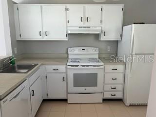 Foto del edificio - 3212 Cloverplace Dr