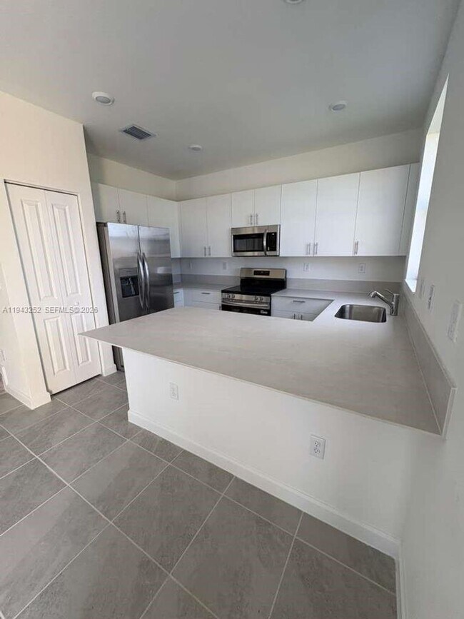 Foto del edificio - 2708 SE 26th Ave