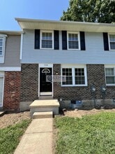 Building Photo - 134 E Village Rd