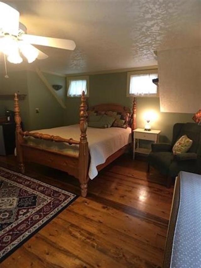 142 Barnumville Rd, Manchester Center, VT 05255 Room for Rent in