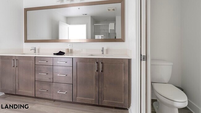 Building Photo - 2250 McGregor Blvd