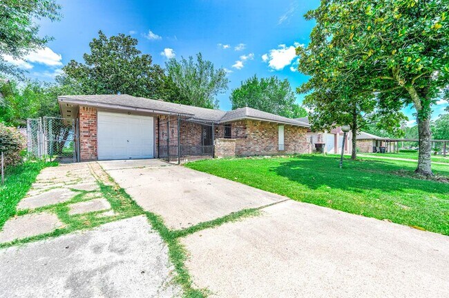 Foto del edificio - 10546 Pleasanton Dr