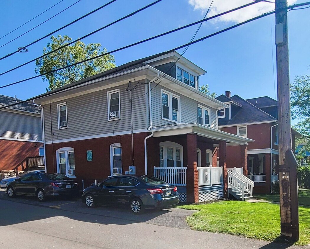 Foto del edificio - Nittany Avenue, West-118