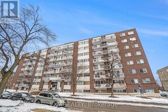 Building Photo - 1435 Morisset Ave