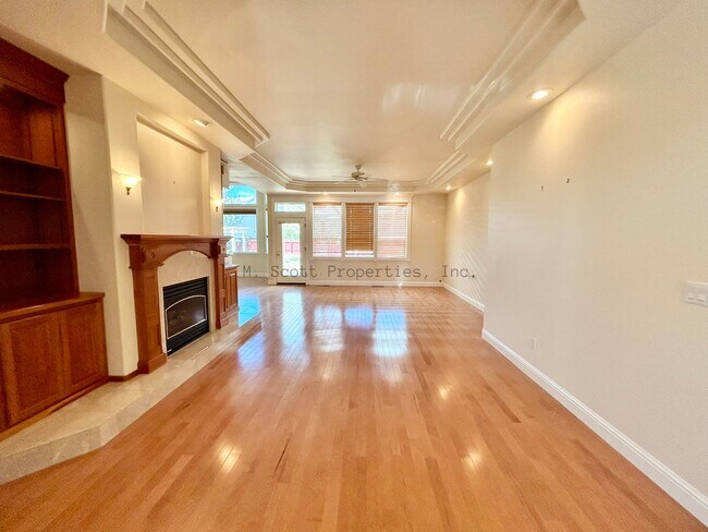 Building Photo - 1177 Woodfords Ln