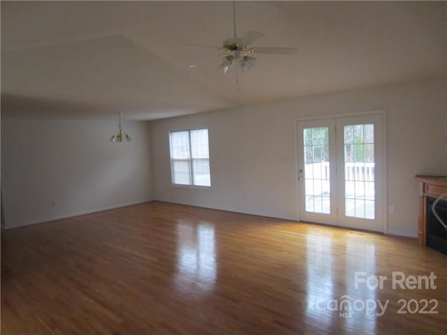 Building Photo - 5678 Cedar Run Dr
