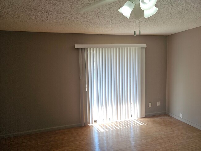 Foto del edificio - 6640 Willow Pointe NW