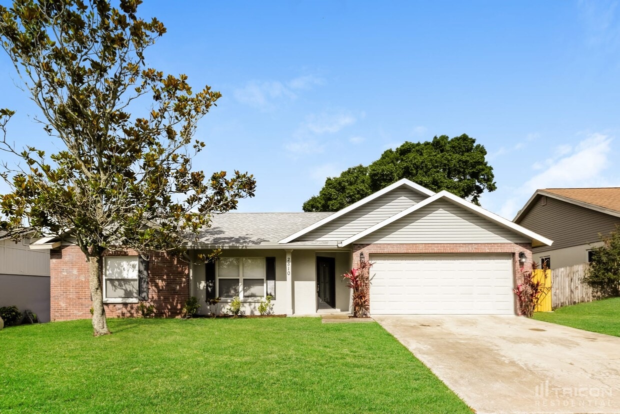 2810 Manor Hill Drive Brandon FL House Rental in Brandon, FL