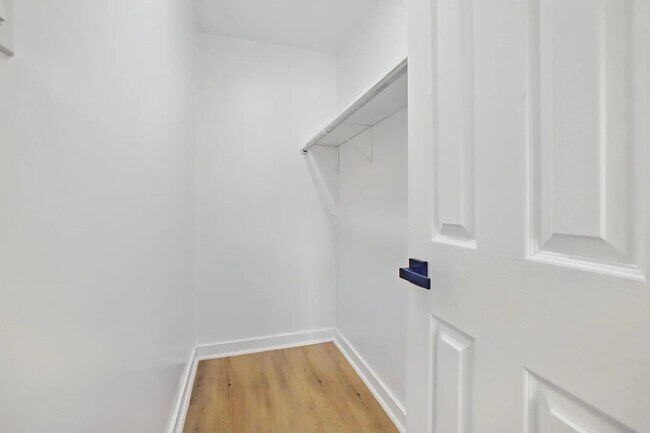 Foto del edificio - 4705 Pease St