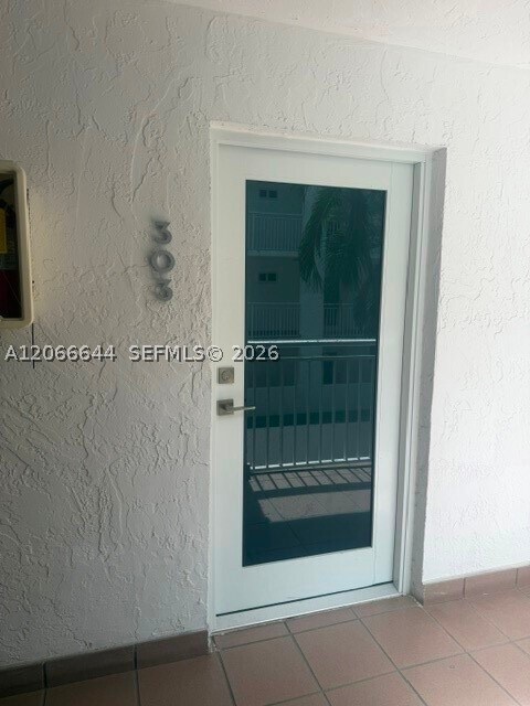 Foto del edificio - 1666 West Dr