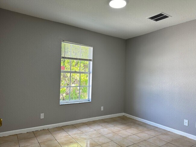Foto del edificio - 426 NW 13th Ave