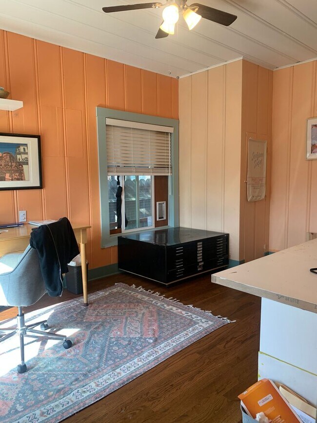 Building Photo - 4 BR 2 BA Coming Soon! 555 C Street, Lemoo...